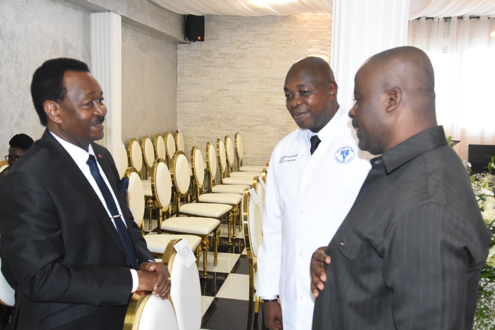 Investiture du Prof. Noël Emmanuel Essomba à la tête de l’Hôpital Général de Yaoundé – Photo 2